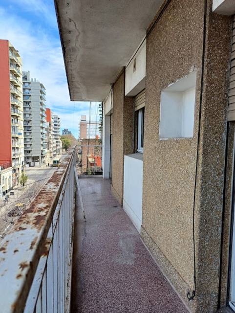 VENTA DEPARTAMENTO 3 DORMITORIOS 2 BAÑOS RECICLADO!