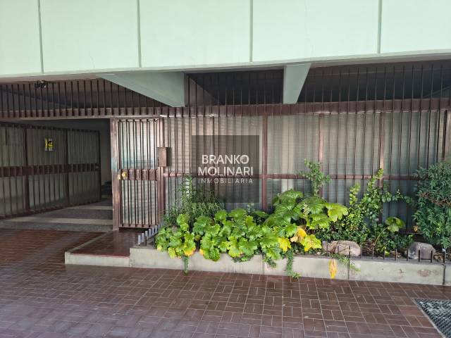 Piso en venta en Av. Belgrano 1100, Capital