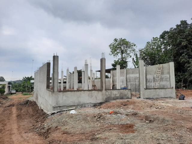TERRENO con Construcción
